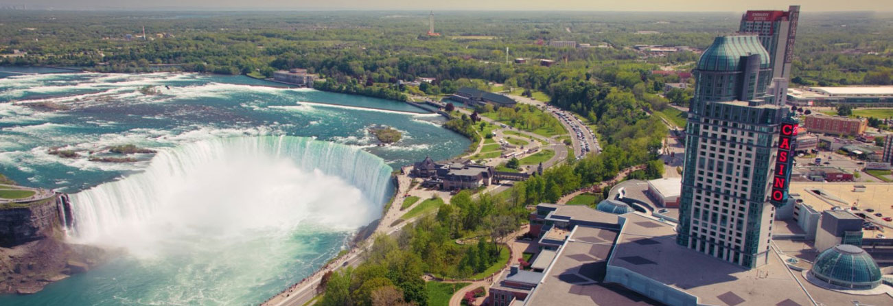 Fallsview Casino Niagara Fallso image source: hotelsinniagarafalls.com
